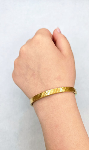 بنگل کارتیر خط دار CARTIER
